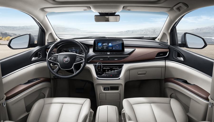 Торпедо Buick GL8 2020 года  (фото 2 из 2)